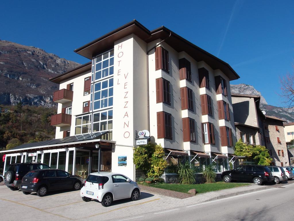 Hotel Vezzano Екстер'єр фото